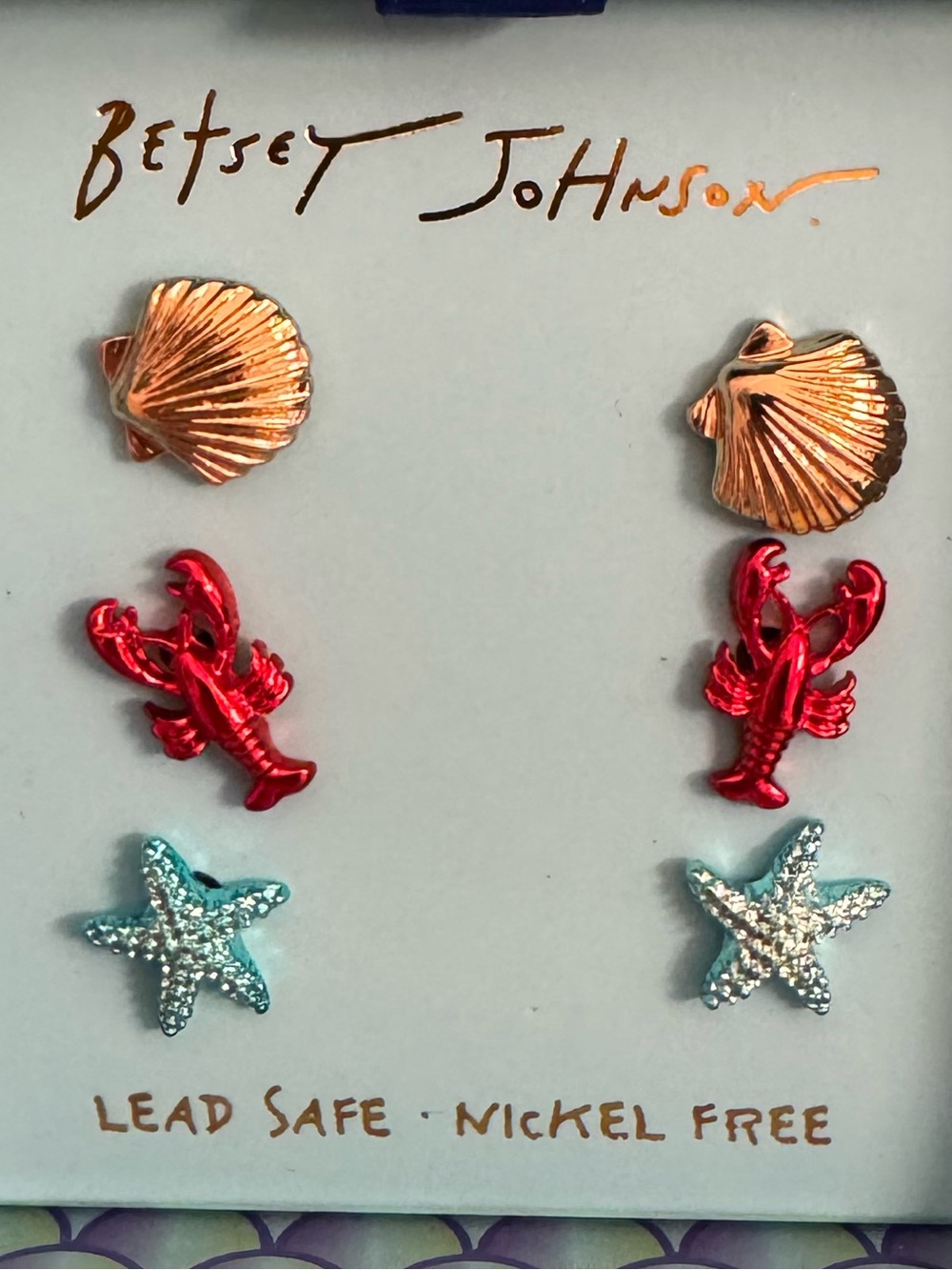 NWT Betsey Johnson 3 Pack Gold Shell, Red Lobster & Blue Starfish Earring Set